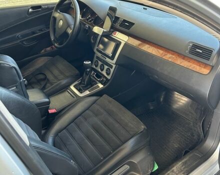 Серый Фольксваген Пассат, объемом двигателя 1.8 л и пробегом 208 тыс. км за 6000 $, фото 3 на Automoto.ua