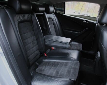 Сірий Фольксваген Пассат, об'ємом двигуна 1.8 л та пробігом 241 тис. км за 6900 $, фото 8 на Automoto.ua