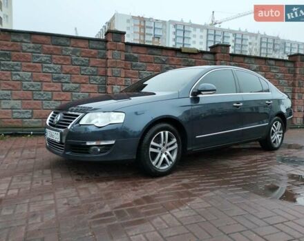 Серый Фольксваген Пассат, объемом двигателя 1.97 л и пробегом 262 тыс. км за 8700 $, фото 5 на Automoto.ua