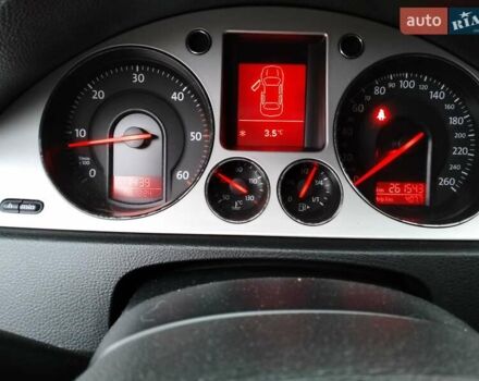 Серый Фольксваген Пассат, объемом двигателя 1.97 л и пробегом 262 тыс. км за 8700 $, фото 16 на Automoto.ua