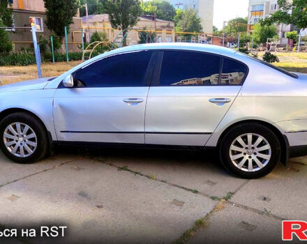 Сірий Фольксваген Пассат, об'ємом двигуна 1.8 л та пробігом 245 тис. км за 5000 $, фото 4 на Automoto.ua