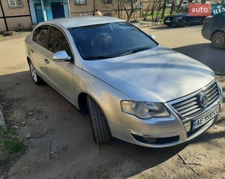 Серый Фольксваген Пассат, объемом двигателя 1.8 л и пробегом 229 тыс. км за 7550 $, фото 2 на Automoto.ua