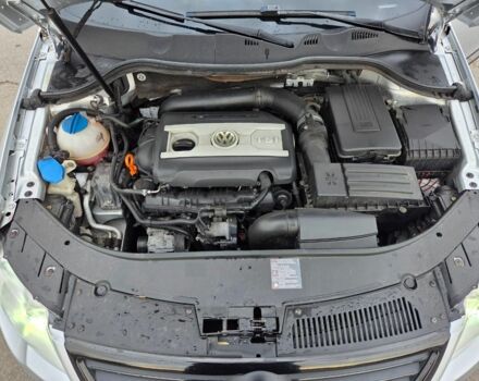 Серый Фольксваген Пассат, объемом двигателя 1.8 л и пробегом 239 тыс. км за 6799 $, фото 11 на Automoto.ua