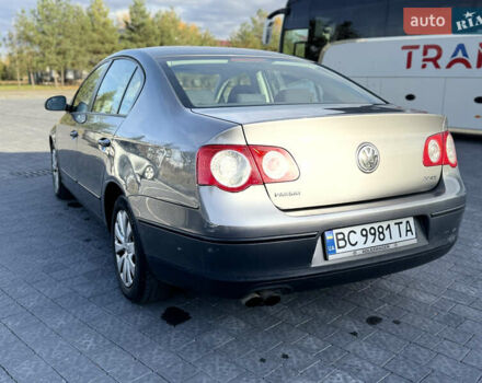 Серый Фольксваген Пассат, объемом двигателя 2 л и пробегом 309 тыс. км за 5900 $, фото 11 на Automoto.ua