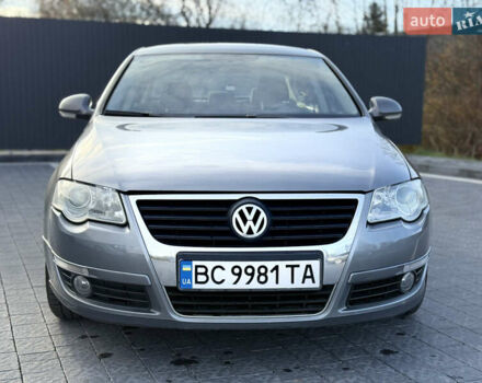 Серый Фольксваген Пассат, объемом двигателя 2 л и пробегом 309 тыс. км за 5900 $, фото 1 на Automoto.ua