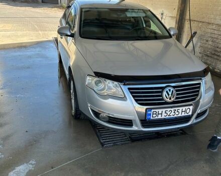Серый Фольксваген Пассат, объемом двигателя 1.8 л и пробегом 208 тыс. км за 6000 $, фото 1 на Automoto.ua
