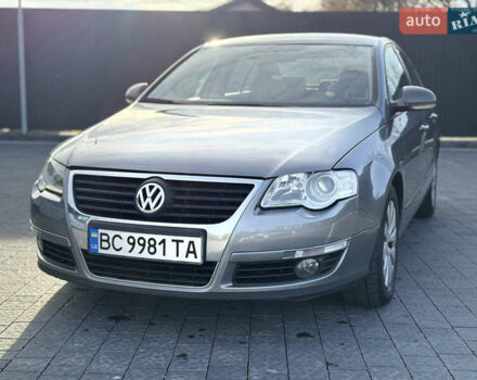 Серый Фольксваген Пассат, объемом двигателя 2 л и пробегом 309 тыс. км за 5900 $, фото 2 на Automoto.ua