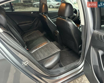 Сірий Фольксваген Пассат, об'ємом двигуна 2 л та пробігом 231 тис. км за 6250 $, фото 17 на Automoto.ua