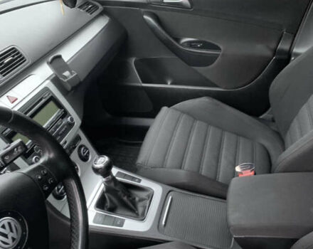 Серый Фольксваген Пассат, объемом двигателя 1.97 л и пробегом 333 тыс. км за 6500 $, фото 5 на Automoto.ua