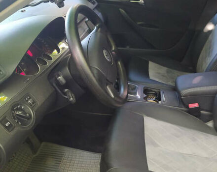 Серый Фольксваген Пассат, объемом двигателя 1.6 л и пробегом 178 тыс. км за 8100 $, фото 7 на Automoto.ua