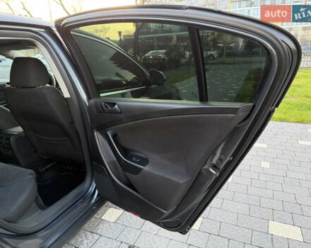 Сірий Фольксваген Пассат, об'ємом двигуна 2 л та пробігом 310 тис. км за 5800 $, фото 20 на Automoto.ua