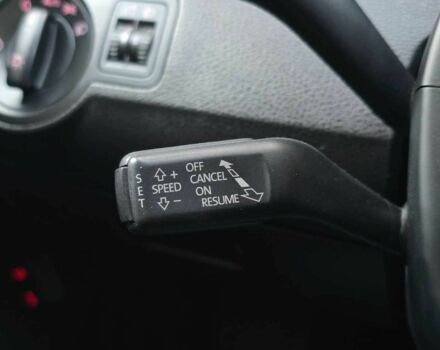 Серый Фольксваген Пассат, объемом двигателя 1.8 л и пробегом 240 тыс. км за 6499 $, фото 5 на Automoto.ua