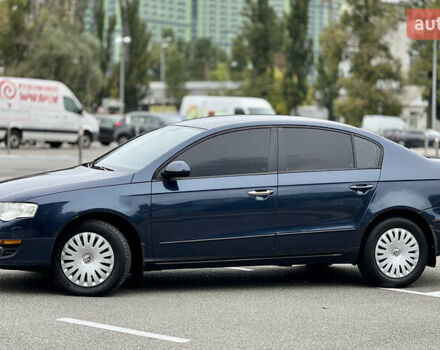 Серый Фольксваген Пассат, объемом двигателя 1.8 л и пробегом 292 тыс. км за 6500 $, фото 2 на Automoto.ua