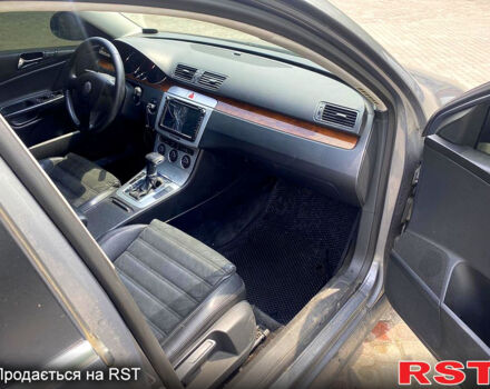 Сірий Фольксваген Пассат, об'ємом двигуна 1.8 л та пробігом 250 тис. км за 4450 $, фото 7 на Automoto.ua