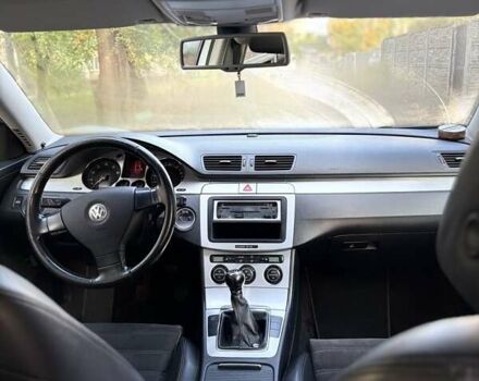 Серый Фольксваген Пассат, объемом двигателя 1.8 л и пробегом 128 тыс. км за 10700 $, фото 4 на Automoto.ua