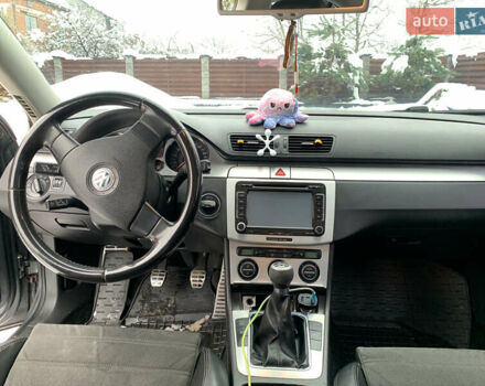 Сірий Фольксваген Пассат, об'ємом двигуна 1.8 л та пробігом 291 тис. км за 4950 $, фото 10 на Automoto.ua