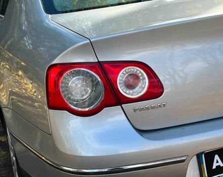 Сірий Фольксваген Пассат, об'ємом двигуна 1.8 л та пробігом 258 тис. км за 6890 $, фото 9 на Automoto.ua