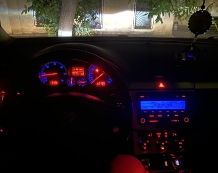 Серый Фольксваген Пассат, объемом двигателя 2 л и пробегом 314 тыс. км за 5750 $, фото 1 на Automoto.ua