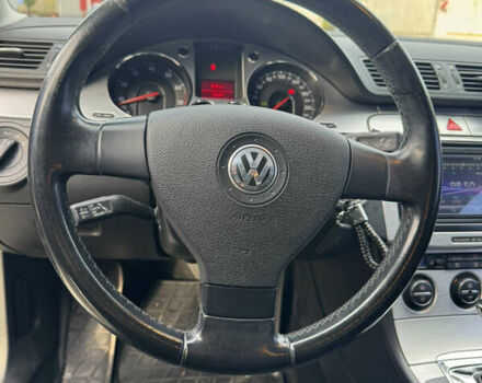 Серый Фольксваген Пассат, объемом двигателя 1.8 л и пробегом 267 тыс. км за 7300 $, фото 7 на Automoto.ua