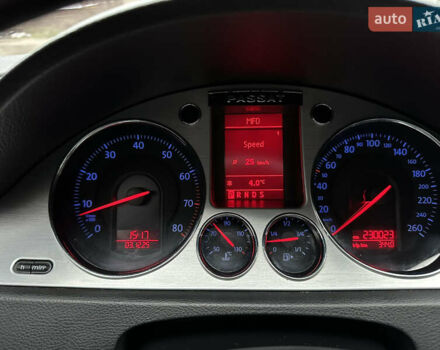 Сірий Фольксваген Пассат, об'ємом двигуна 2 л та пробігом 231 тис. км за 6250 $, фото 23 на Automoto.ua