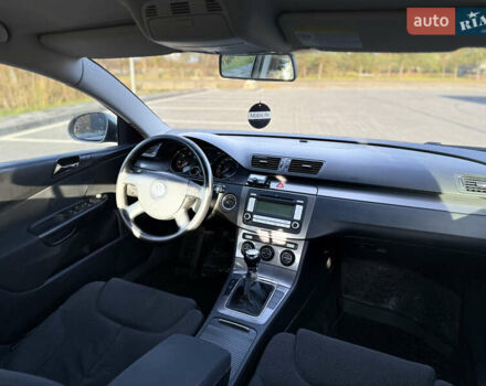 Серый Фольксваген Пассат, объемом двигателя 2 л и пробегом 309 тыс. км за 5900 $, фото 18 на Automoto.ua