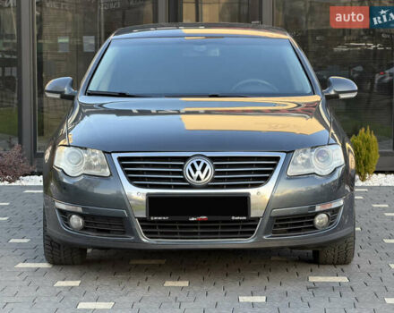 Сірий Фольксваген Пассат, об'ємом двигуна 2 л та пробігом 310 тис. км за 5800 $, фото 2 на Automoto.ua