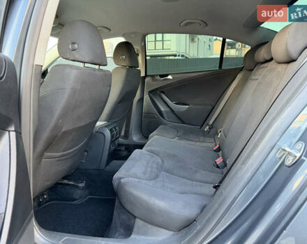 Сірий Фольксваген Пассат, об'ємом двигуна 2 л та пробігом 310 тис. км за 5800 $, фото 19 на Automoto.ua