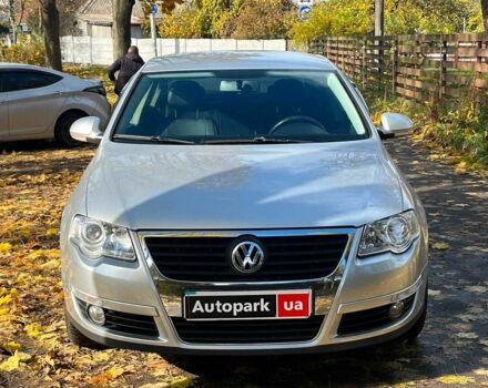 Сірий Фольксваген Пассат, об'ємом двигуна 1.8 л та пробігом 258 тис. км за 6890 $, фото 1 на Automoto.ua