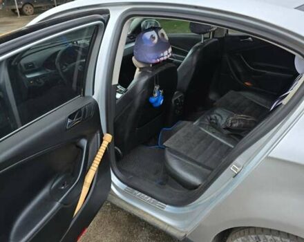 Сірий Фольксваген Пассат, об'ємом двигуна 2 л та пробігом 243 тис. км за 6500 $, фото 18 на Automoto.ua