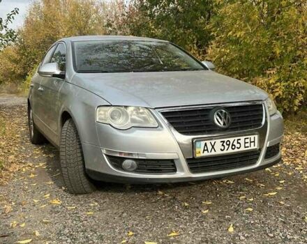 Серый Фольксваген Пассат, объемом двигателя 1.8 л и пробегом 255 тыс. км за 6900 $, фото 3 на Automoto.ua