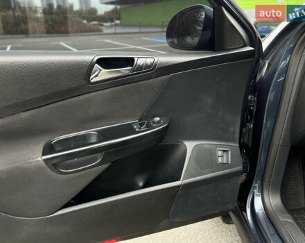 Серый Фольксваген Пассат, объемом двигателя 1.8 л и пробегом 292 тыс. км за 6500 $, фото 7 на Automoto.ua