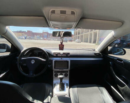 Серый Фольксваген Пассат, объемом двигателя 1.8 л и пробегом 300 тыс. км за 5400 $, фото 12 на Automoto.ua