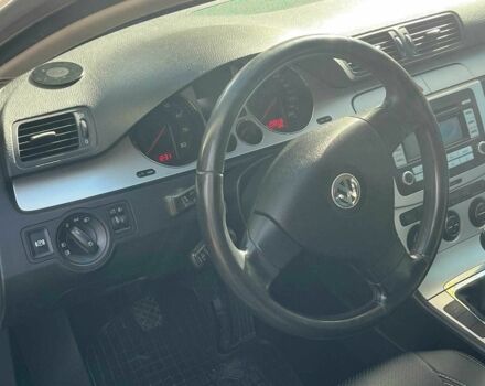 Сірий Фольксваген Пассат, об'ємом двигуна 1.8 л та пробігом 258 тис. км за 6890 $, фото 16 на Automoto.ua