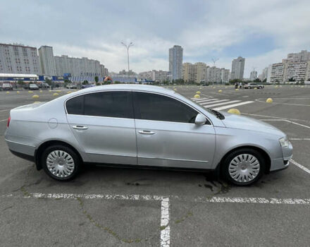 Сірий Фольксваген Пассат, об'ємом двигуна 1.8 л та пробігом 369 тис. км за 7400 $, фото 4 на Automoto.ua