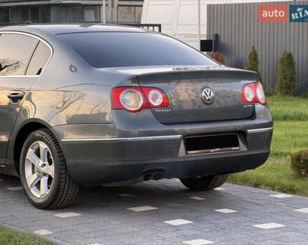 Сірий Фольксваген Пассат, об'ємом двигуна 2 л та пробігом 310 тис. км за 5800 $, фото 10 на Automoto.ua