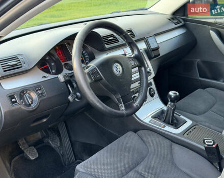 Сірий Фольксваген Пассат, об'ємом двигуна 2 л та пробігом 310 тис. км за 5800 $, фото 15 на Automoto.ua