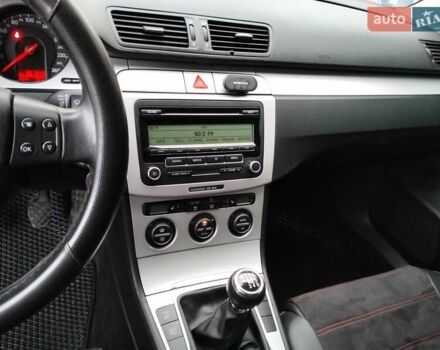 Серый Фольксваген Пассат, объемом двигателя 1.97 л и пробегом 262 тыс. км за 8700 $, фото 17 на Automoto.ua