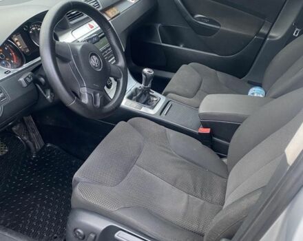 Серый Фольксваген Пассат, объемом двигателя 1.8 л и пробегом 200 тыс. км за 4550 $, фото 6 на Automoto.ua