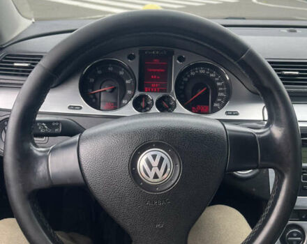 Сірий Фольксваген Пассат, об'ємом двигуна 1.8 л та пробігом 369 тис. км за 7400 $, фото 22 на Automoto.ua