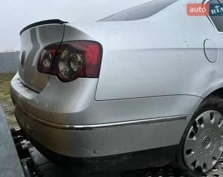 Серый Фольксваген Пассат, объемом двигателя 1.8 л и пробегом 280 тыс. км за 1650 $, фото 2 на Automoto.ua