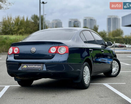 Серый Фольксваген Пассат, объемом двигателя 1.8 л и пробегом 292 тыс. км за 6500 $, фото 3 на Automoto.ua