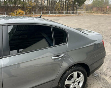 Серый Фольксваген Пассат, объемом двигателя 2 л и пробегом 176 тыс. км за 7000 $, фото 6 на Automoto.ua