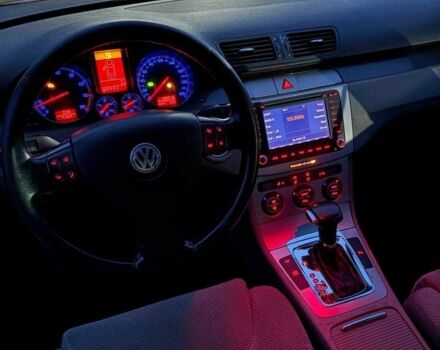 Серый Фольксваген Пассат, объемом двигателя 2 л и пробегом 280 тыс. км за 2400 $, фото 7 на Automoto.ua