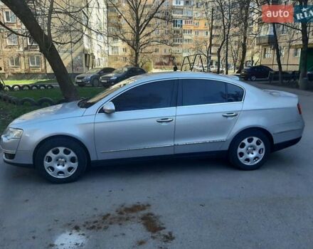 Серый Фольксваген Пассат, объемом двигателя 1.8 л и пробегом 229 тыс. км за 7550 $, фото 11 на Automoto.ua