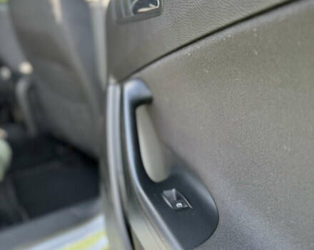 Сірий Фольксваген Пассат, об'ємом двигуна 1.9 л та пробігом 352 тис. км за 6400 $, фото 8 на Automoto.ua