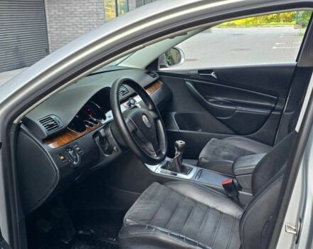 Серый Фольксваген Пассат, объемом двигателя 1.8 л и пробегом 240 тыс. км за 6499 $, фото 13 на Automoto.ua