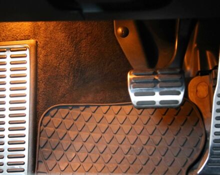 Сірий Фольксваген Пассат, об'ємом двигуна 1.8 л та пробігом 241 тис. км за 6900 $, фото 17 на Automoto.ua