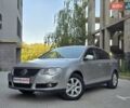 Серый Фольксваген Пассат, объемом двигателя 1.8 л и пробегом 240 тыс. км за 5999 $, фото 1 на Automoto.ua