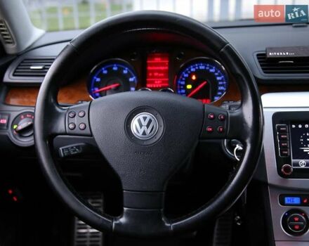 Сірий Фольксваген Пассат, об'ємом двигуна 1.8 л та пробігом 241 тис. км за 6900 $, фото 11 на Automoto.ua