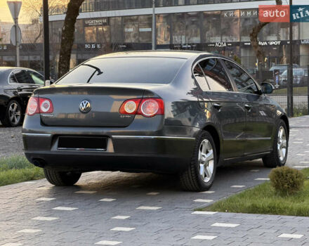 Сірий Фольксваген Пассат, об'ємом двигуна 2 л та пробігом 310 тис. км за 5800 $, фото 12 на Automoto.ua